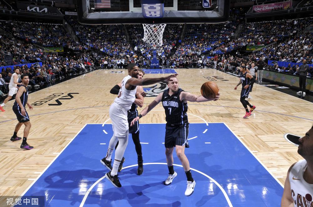 均以靈活多 均以靈活多