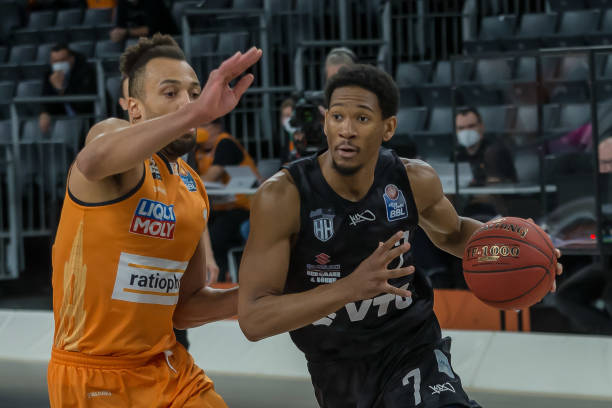 补强留下了 补强留下了